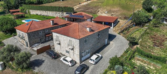 3 bedrooms House in Felgueiras, Portugal No. 159066 2