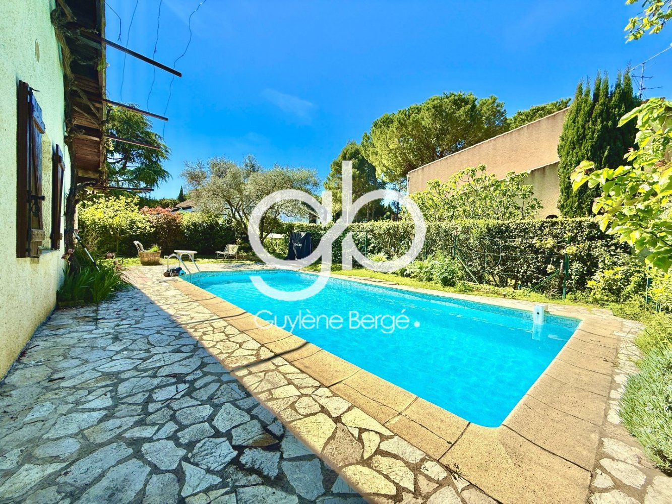 Villa de 6 dormitorios en Montpellier, France No. 294416