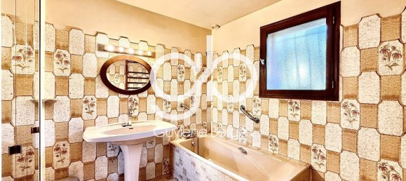 Villa de 6 dormitorios en Montpellier, France No. 294416 2