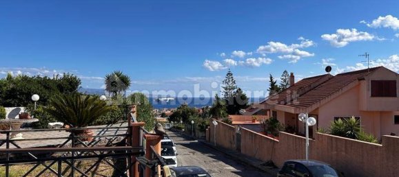 2 bedrooms House in Messina, Italy No. 261956 5