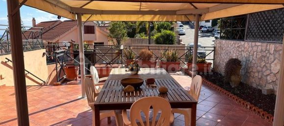 2 bedrooms House in Messina, Italy No. 261956 2