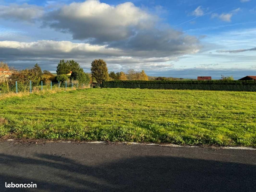 Terreno em Jozerand, France 778 m² N.º 214976