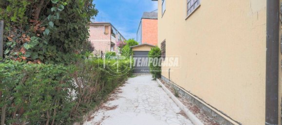 3 bedrooms Villa in Ravenna, Italy No. 279318 2