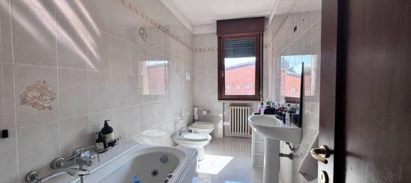 6 bedrooms Apartment in Cerea, Italy No. 352955 9