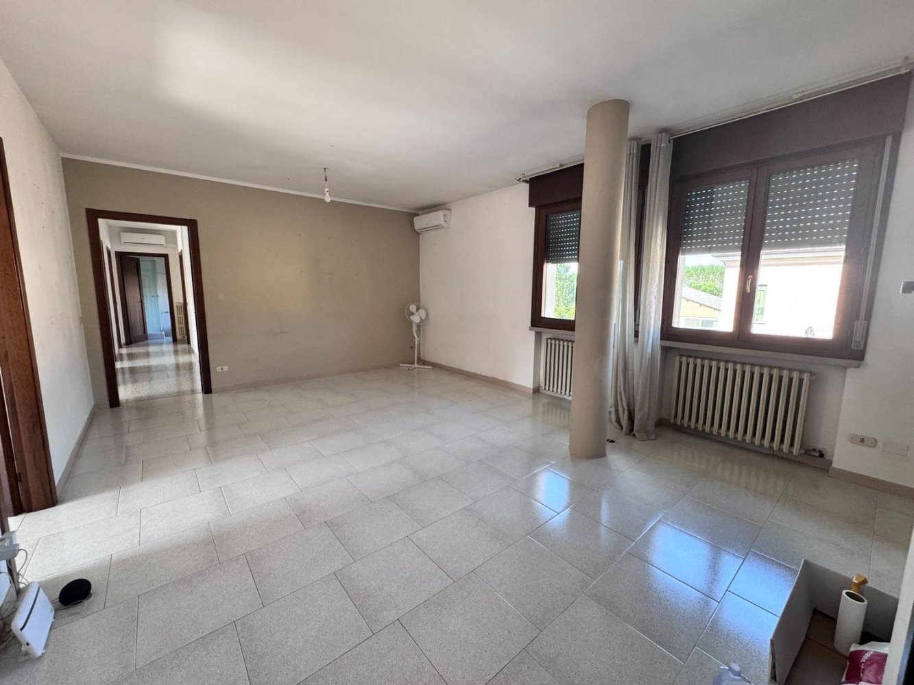 6 bedrooms Apartment in Cerea, Italy No. 352955