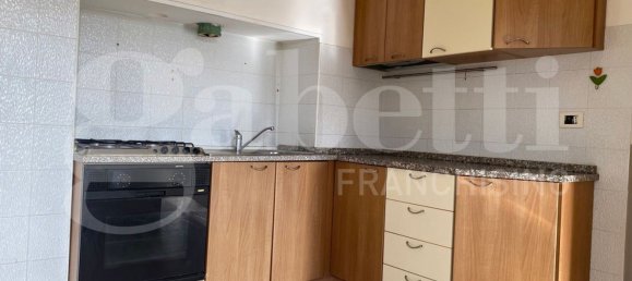 3 rooms House in Assisi, Italy No. 50280 10