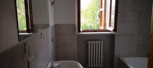 8 rooms House in Pergola, Italy No. 100424 5