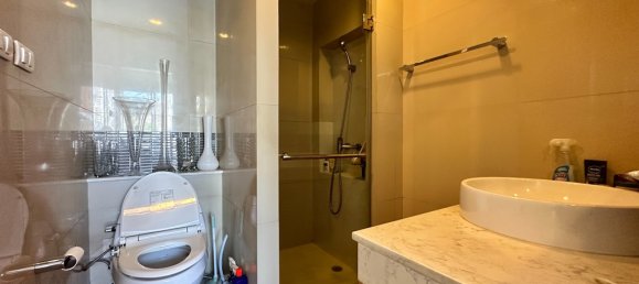 2 bedrooms Condo in Bangkok, Thailand No. 7851 6