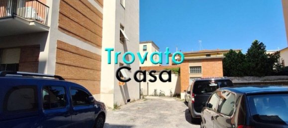 2 bedrooms Apartment in Livorno, Italy No. 273468 24