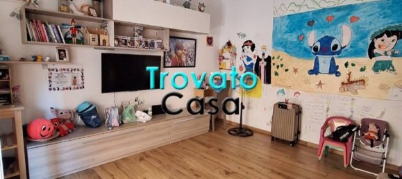 2 bedrooms Apartment in Livorno, Italy No. 273468 10