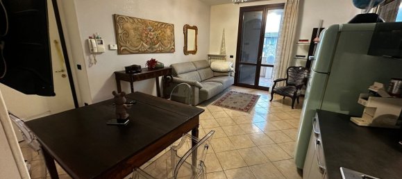 3 bedrooms Apartment in Castellarano, Italy No. 365214 4