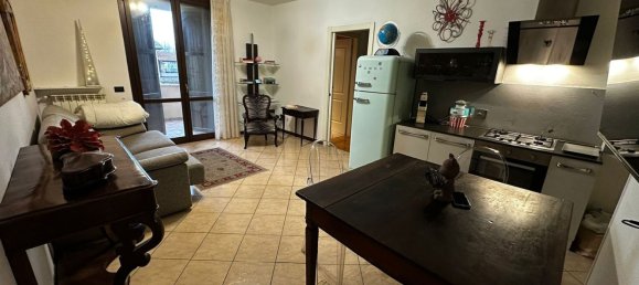 3 bedrooms Apartment in Castellarano, Italy No. 365214 2
