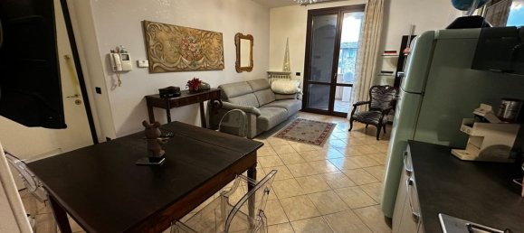 3 bedrooms Apartment in Castellarano, Italy No. 365214 5