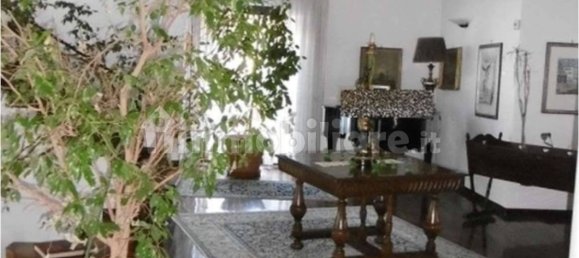 5 bedrooms House in Rome, Italy No. 277085 5