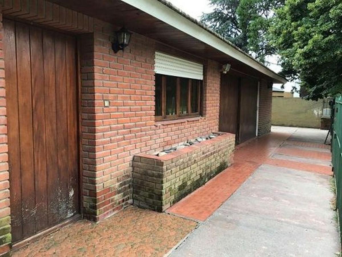 Дом с 3 спальнями в Мар-дель-Плата, Аргентина № 69684