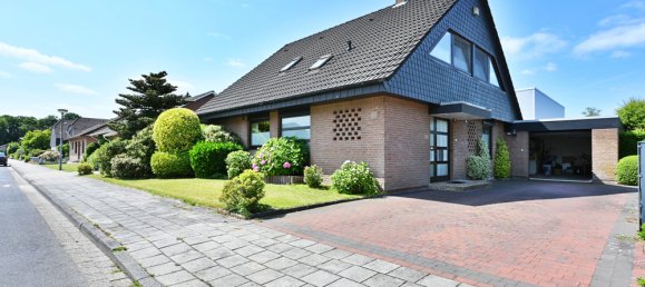 7 rooms House in Leer, Germany No. 232623 4