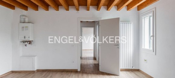 2 Schlafzimmer Haus in Bondeno, Italy, Nr. 125669 3