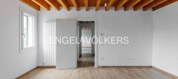 2 Schlafzimmer Haus in Bondeno, Italy, Nr. 125669 14