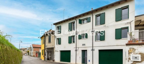 2 Schlafzimmer Haus in Bondeno, Italy, Nr. 125669 22