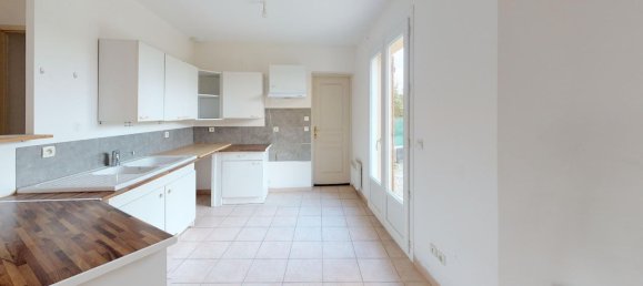 6 bedrooms House in Courville-sur-Eure, France No. 101780 2