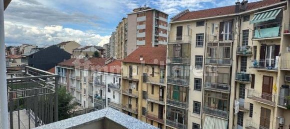 3 bedrooms Apartment in Turin, Italy No. 262262 14