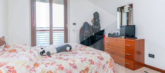1 bedroom Apartment in Milan, Italy No. 241626 17