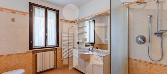 Villa de 7 dormitorios en Marcaria, Italy No. 363433 6