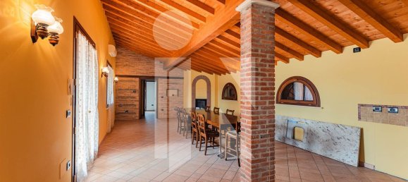 Villa de 7 dormitorios en Marcaria, Italy No. 363433 18