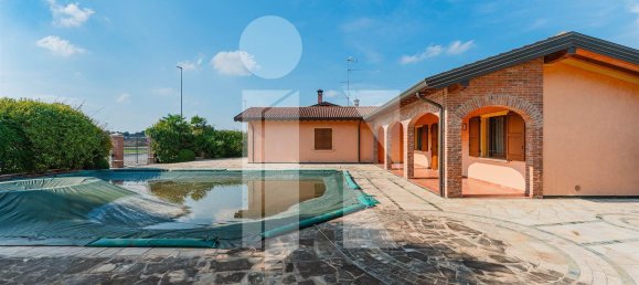 Villa de 7 dormitorios en Marcaria, Italy No. 363433 25