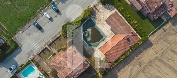 Villa de 7 dormitorios en Marcaria, Italy No. 363433 32