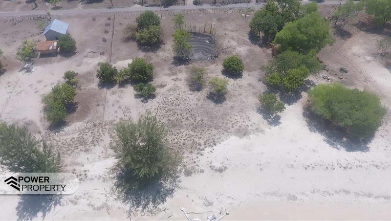 Terreno en East Nusa Tenggara, Indonesia 2761 m² No. 4526