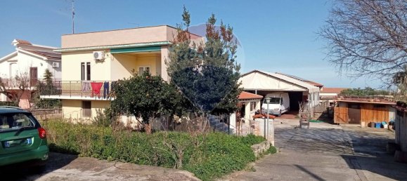 8-Zimmer Gewerbliche Immobilie in Augusta, Italy, Nr. 57495 3