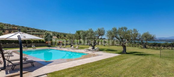 7 chambres Maison à Tuoro sul Trasimeno, Italy No. 54174 24