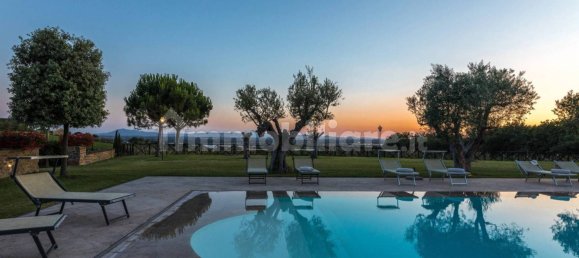 7 chambres Maison à Tuoro sul Trasimeno, Italy No. 54174 26