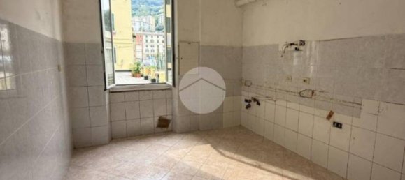 2 Schlafzimmer Wohnung in Genoa, Italy, Nr. 308634 9