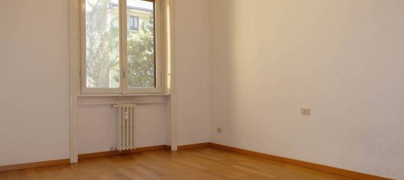 2 bedrooms Apartment in Milan, Italy No. 332113 11