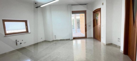 4-Zimmer Wohnung in Conversano, Italy, Nr. 31477 3