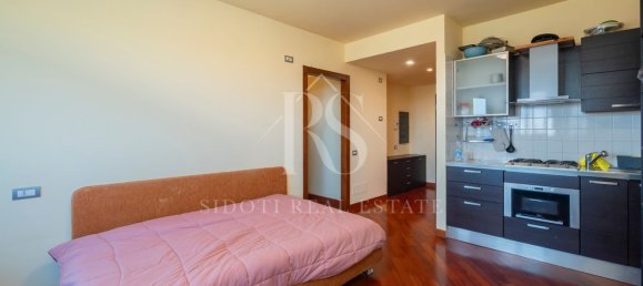 Studio in Pioltello, Italy, Nr. 2592 9