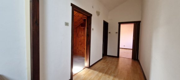 Apartamento de 5 habitaciónes en Genoa, Italy No. 237886 4