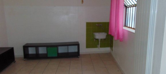 5 rooms Commercial property in Poggibonsi, Italy No. 39706 2