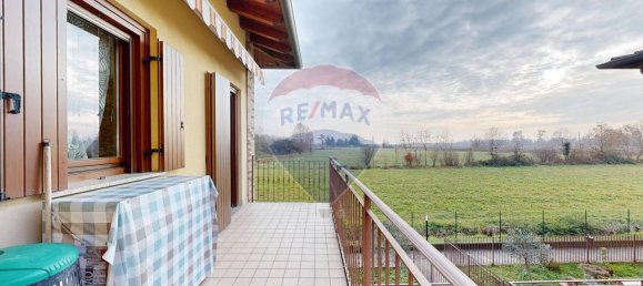 3 rooms Apartment in Seriate, Italy No. 230301 3