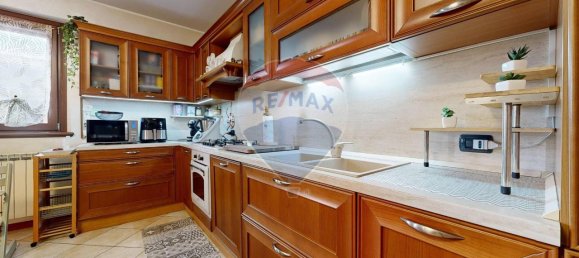 3 rooms Apartment in Seriate, Italy No. 230301 5