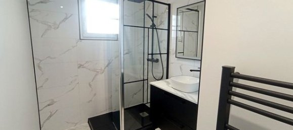 3 bedrooms House in Echire, France No. 301633 7