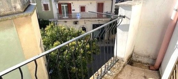 Apartamento de 2 dormitorios en Grumo Appula, Italy No. 321913 10