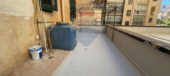 2 bedrooms Apartment in Palermo, Italy No. 270539 24