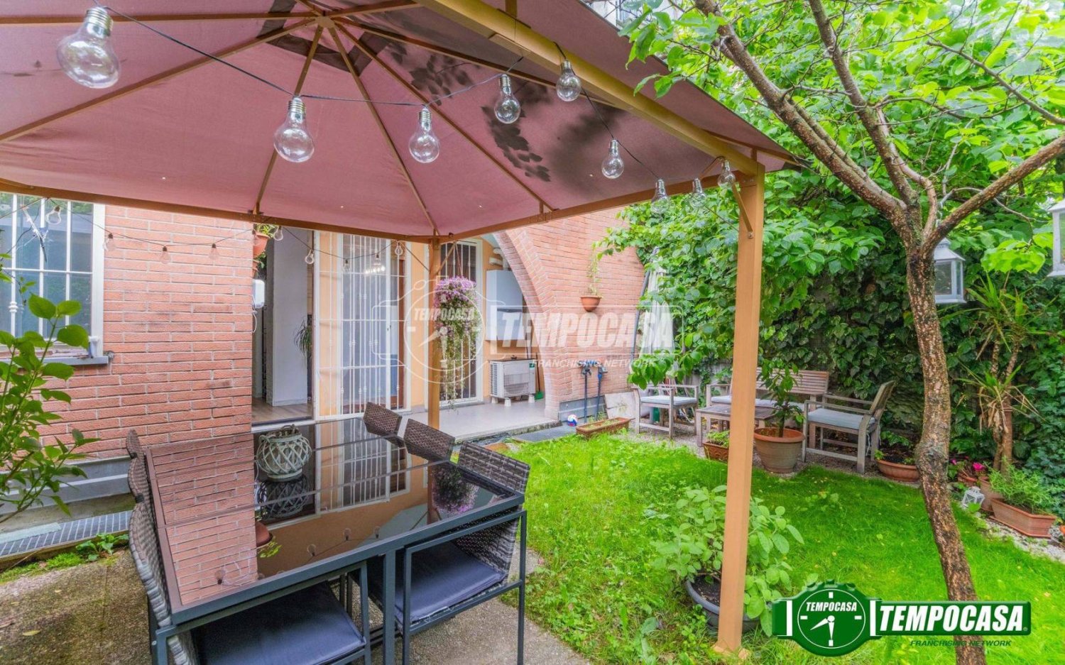 2 Schlafzimmer Wohnung in Bollate, Italy, Nr. 380398