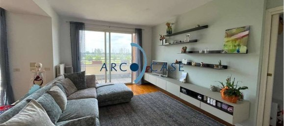 2 Schlafzimmer Wohnung in Crema, Italy, Nr. 359265 10