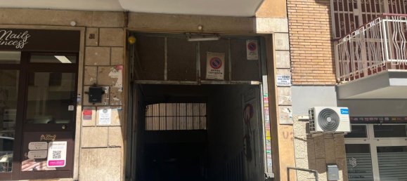 13m² Garage in Rome, Italy No. 337049 11