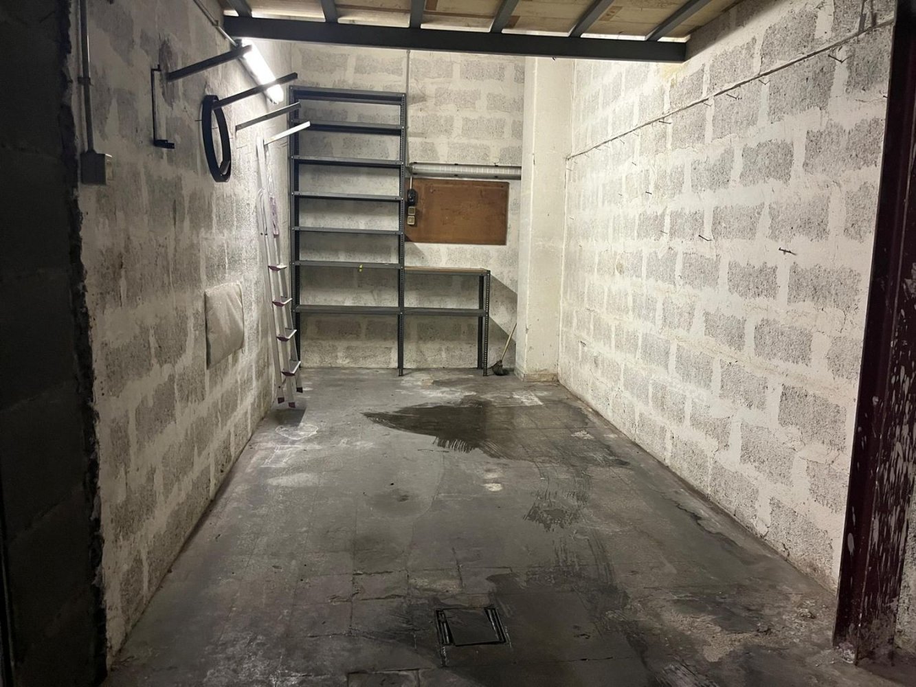 13m² Garage in Rome, Italy No. 337049