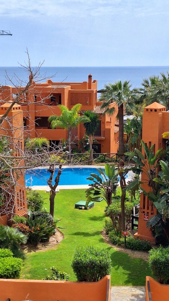 2 bedrooms Apartment in Estepona, Spain No. 155295